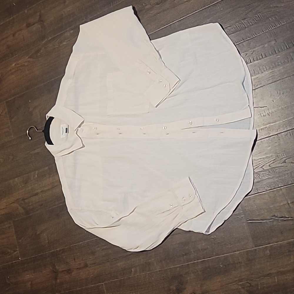 American Eagle Outfitters Cream Shirt - Picture 2 of 6